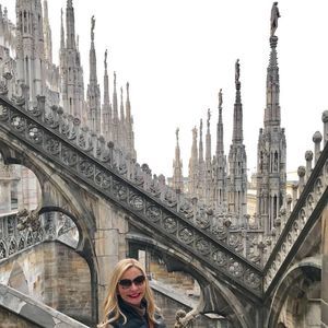 Meet your Posher, Sharon